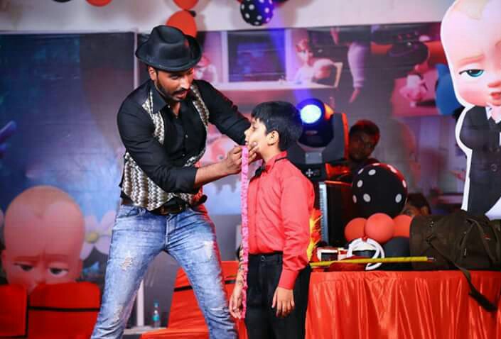  Roaming Magic Show in tonk road